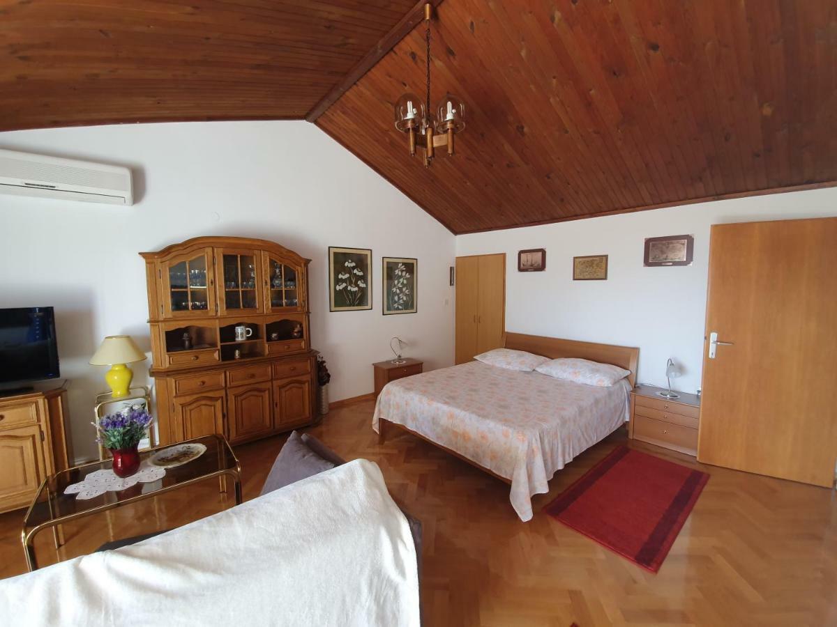 Penthouse Studio With Sea View Makarska Luaran gambar