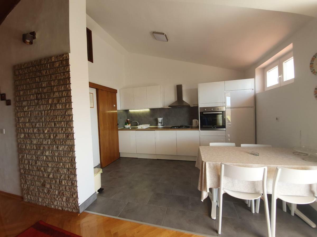 Penthouse Studio With Sea View Makarska Luaran gambar